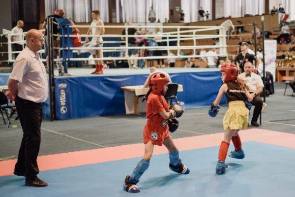 img00064.jpg