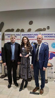 img00004.jpg