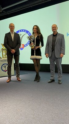 img00002.jpg